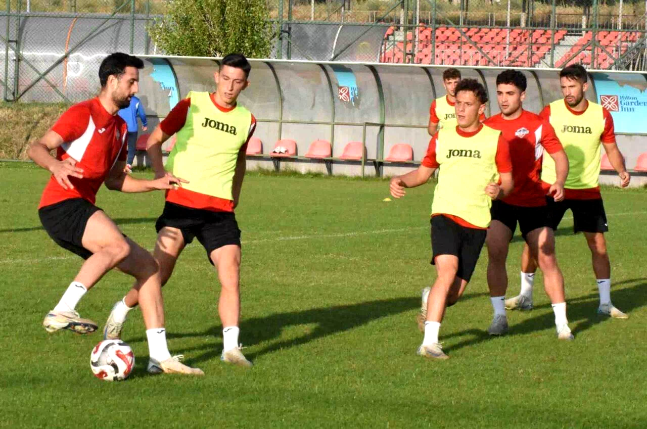 1461 Trabzon FK Erzurum’da kampa başladı