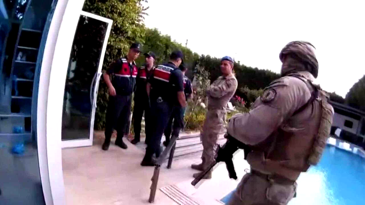 150 milyon TL’lik vurgun yapmışlardı: Dev dolandırıcılık çetesine operasyon anı kamerada