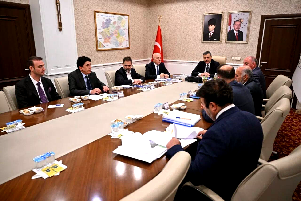 2. Organize Sanayi Bölgesi yönetim kurulu Vali Çiftçi başkanlığında toplandı