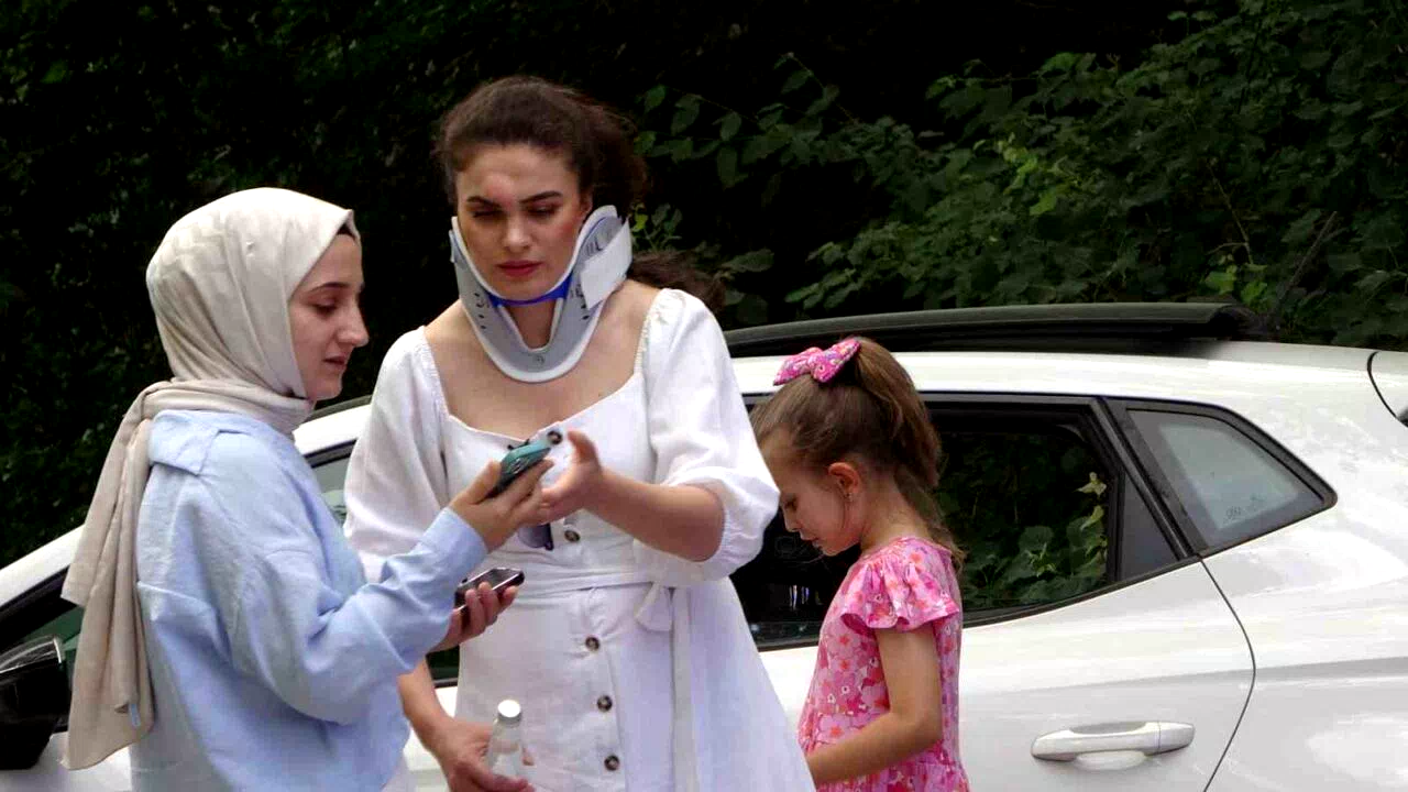 2 otomobil çarpıştı: 1’i çocuk 6 yaralı