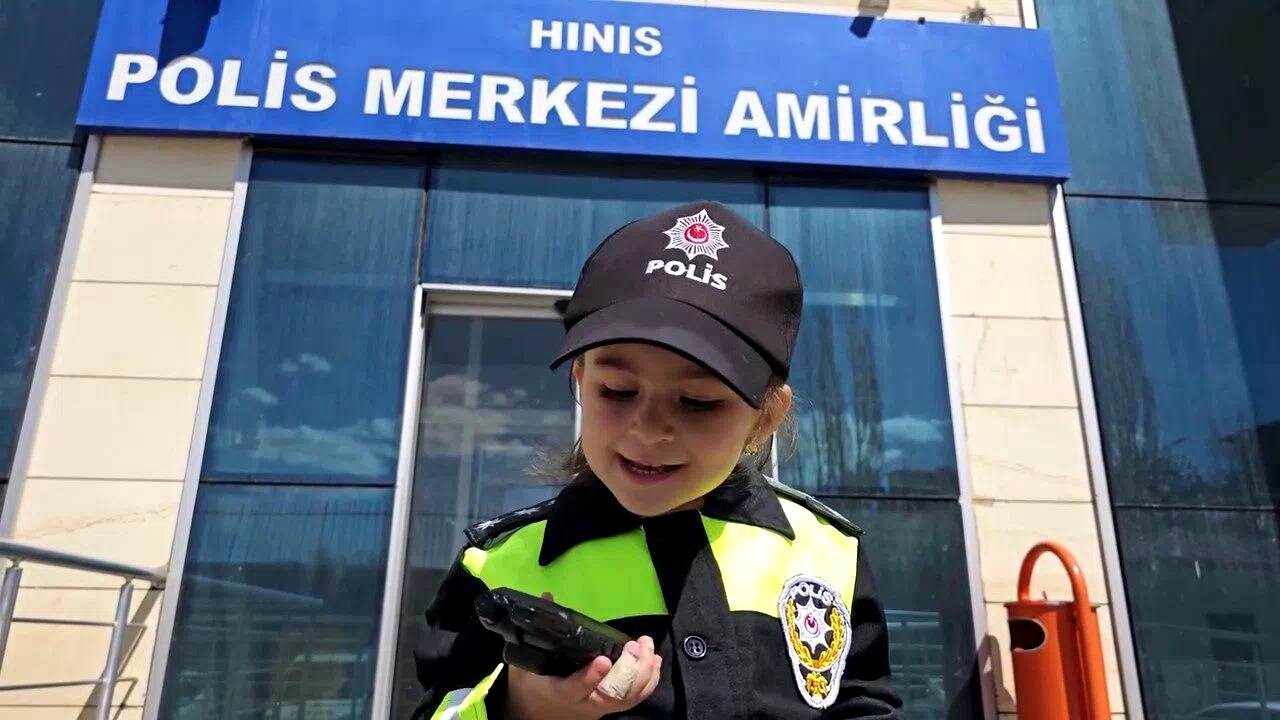 23 Nisan’da çocuklardan hem güldüren hem düşündüren klip