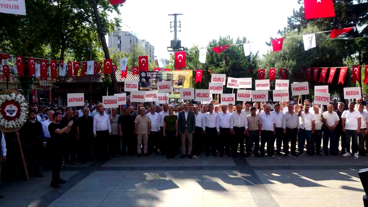 33 yıldır yapılan festival coşkulu başladı