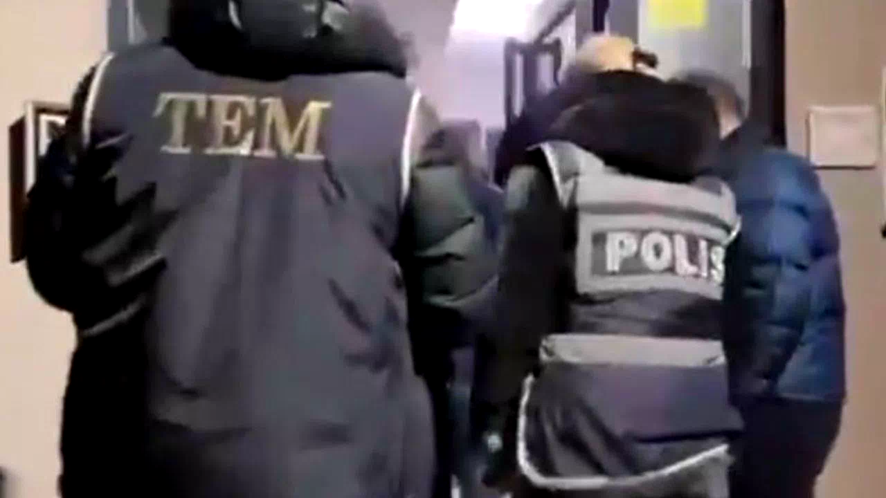 39 ilde FETÖ'ye operasyon: 103 şüpheli yakalandı