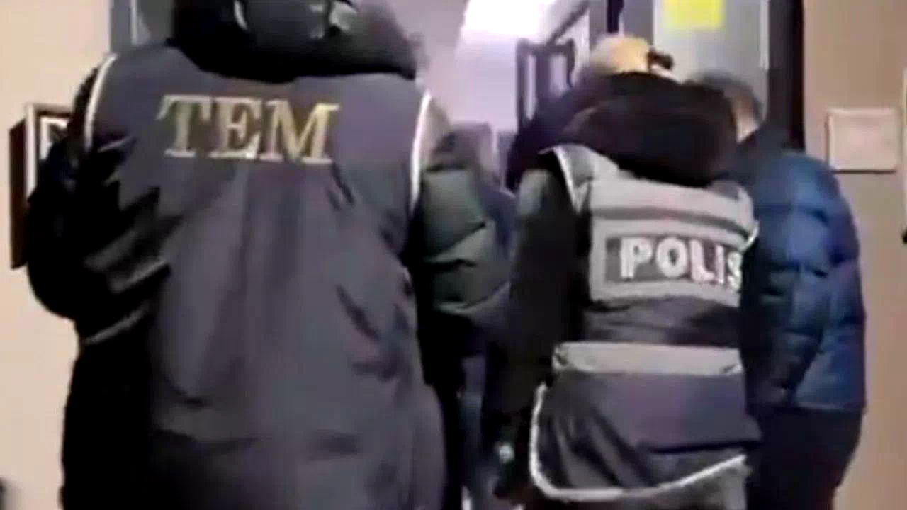 39 ilde FETÖ'ye operasyon: 103 şüpheli yakalandı
