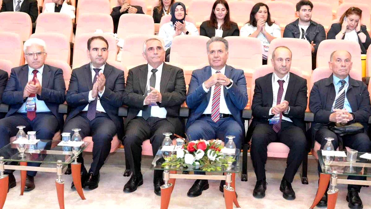 51. Ulusal Fizyoloji Kongresi İnönü Üniversitesi ev sahipliğinde başladı