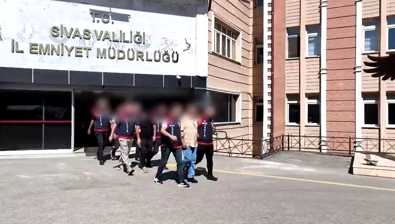 6 farklı ilde onlarca milyon lira dolandırdı, yakayı ele verdi