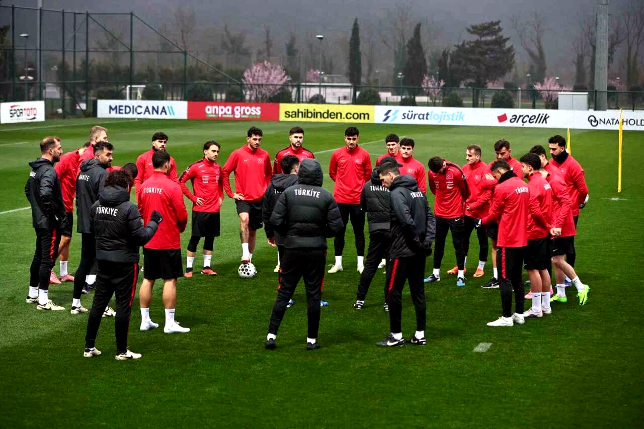 A Milli Futbol Takımı, Romanya maçı hazırlıklarını sürdürdü