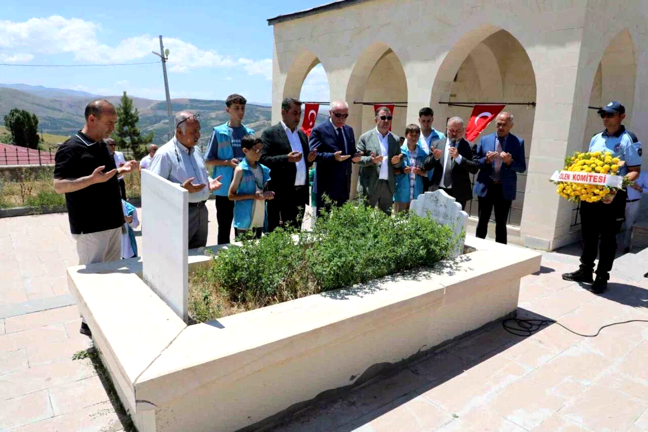 Abdulvehhap Gazi ve Beyböyrek dualarla anıldı