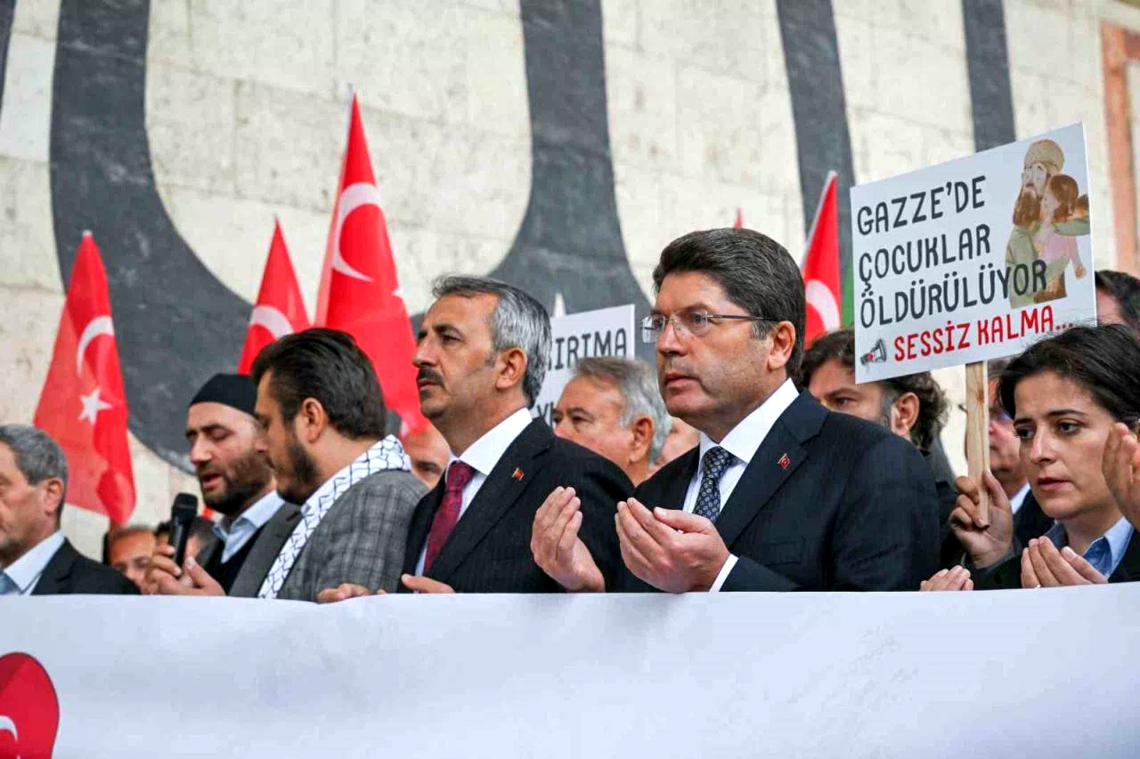 Adalet Bakanı Tunç: “65 binden fazla Filistinli şehit edildi”