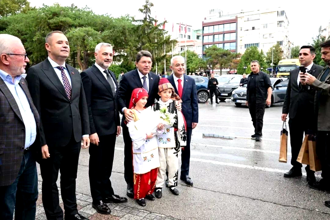 Adalet Bakanı Tunç, Kırklareli’nde temaslarda bulundu
