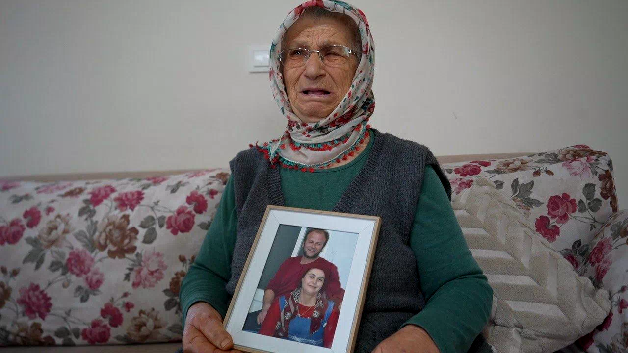 Adaleti görmeyi beklerken görme yetisinden oldu