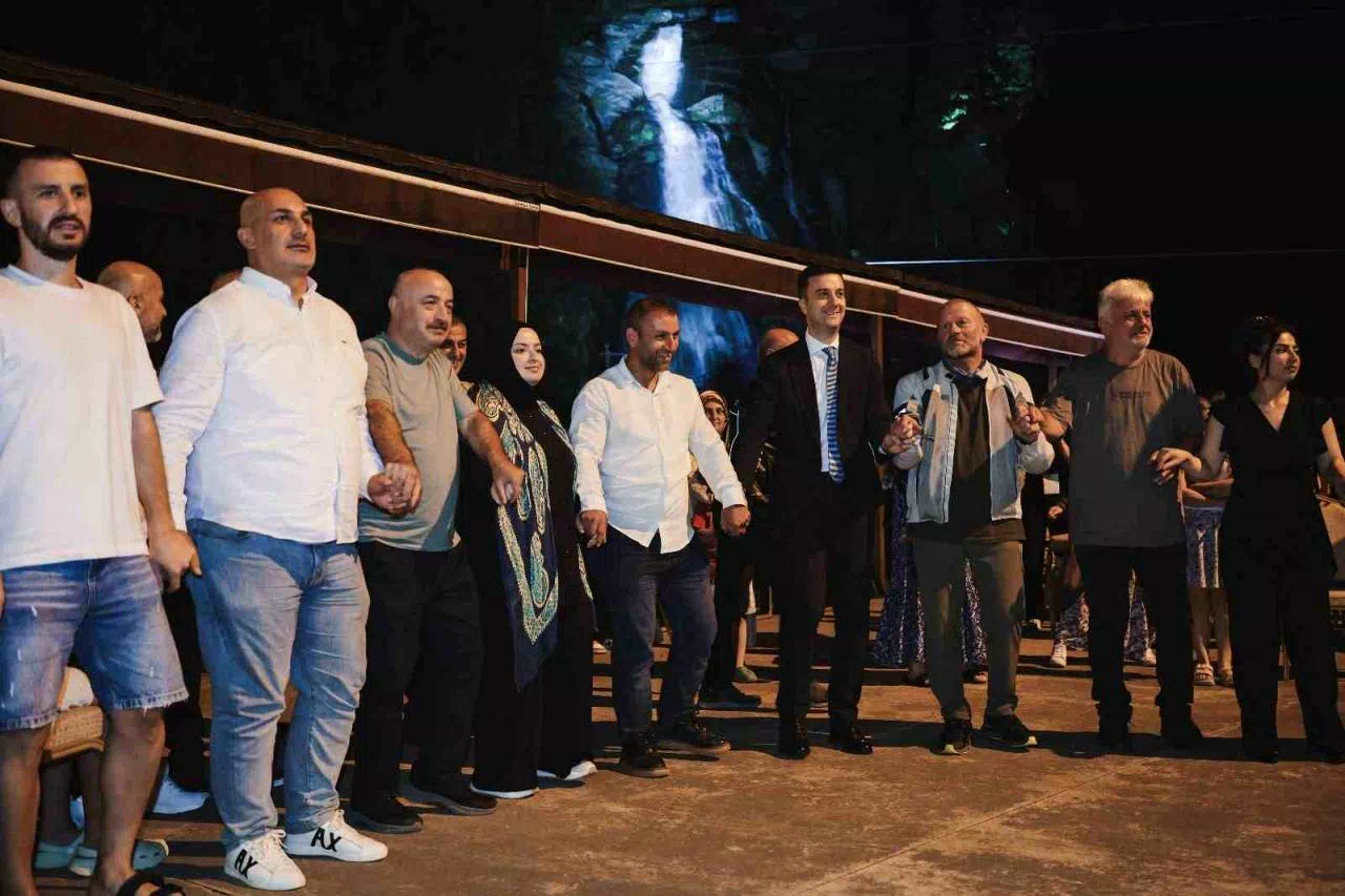 Ağaran Şelalesi’nde sanat rüzgarı esti