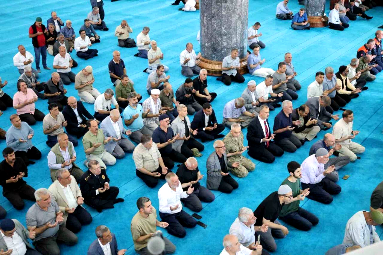Ağrı’da 15 Temmuz şehitleri Mevlid-i Şerif programıyla anıldı