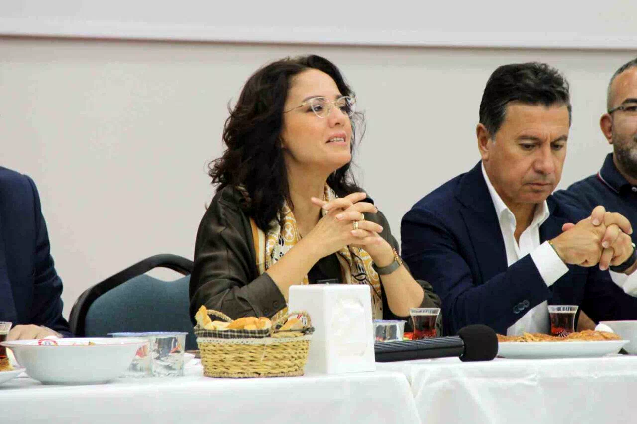 Ahmet Aras ve Gonca Köksal Aras’tan istifa açıklaması: “Şu an istifa ediyoruz gibi bir durum yok”
