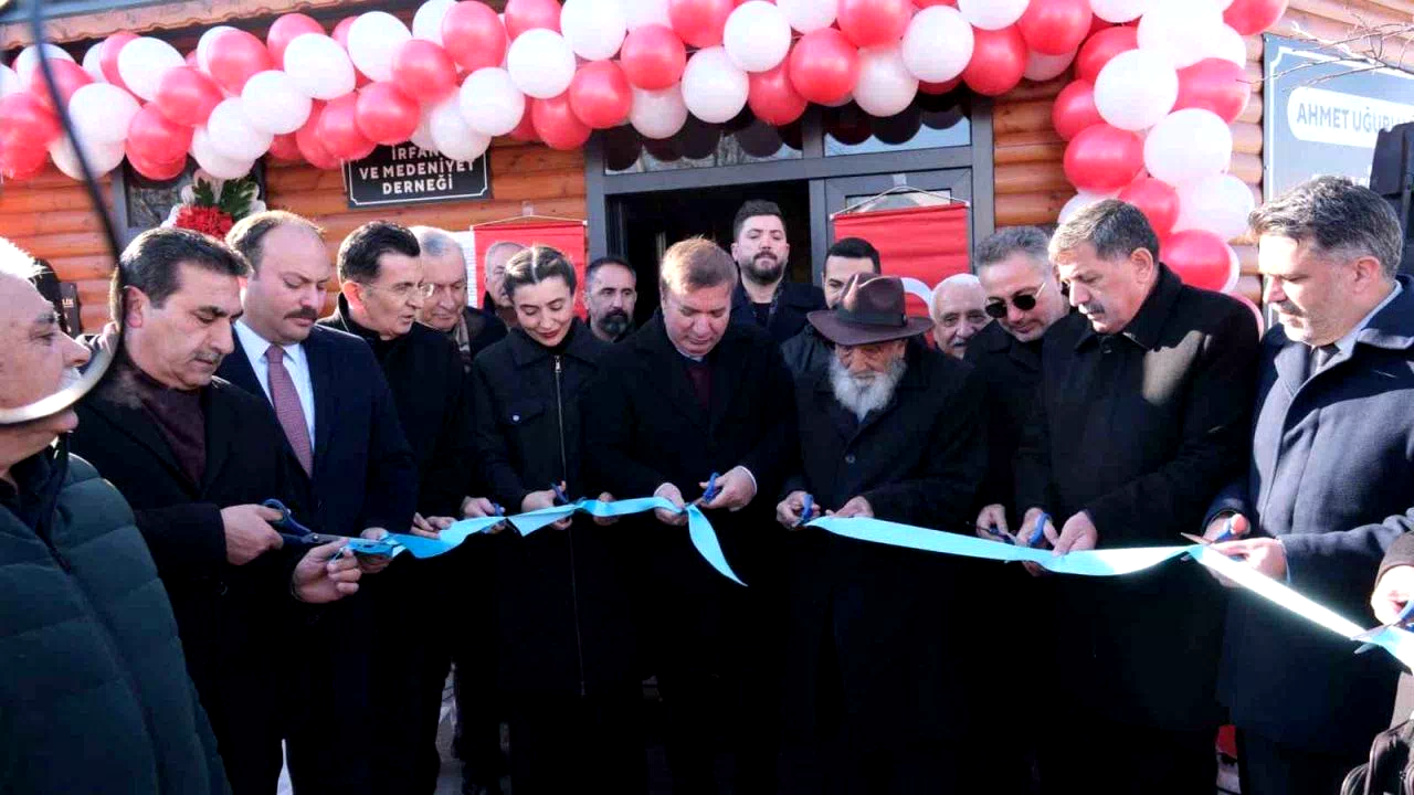 Ahmet Uğurlu Dede Zakirlik ve İrfan Ocağı Erzincan’da açıldı