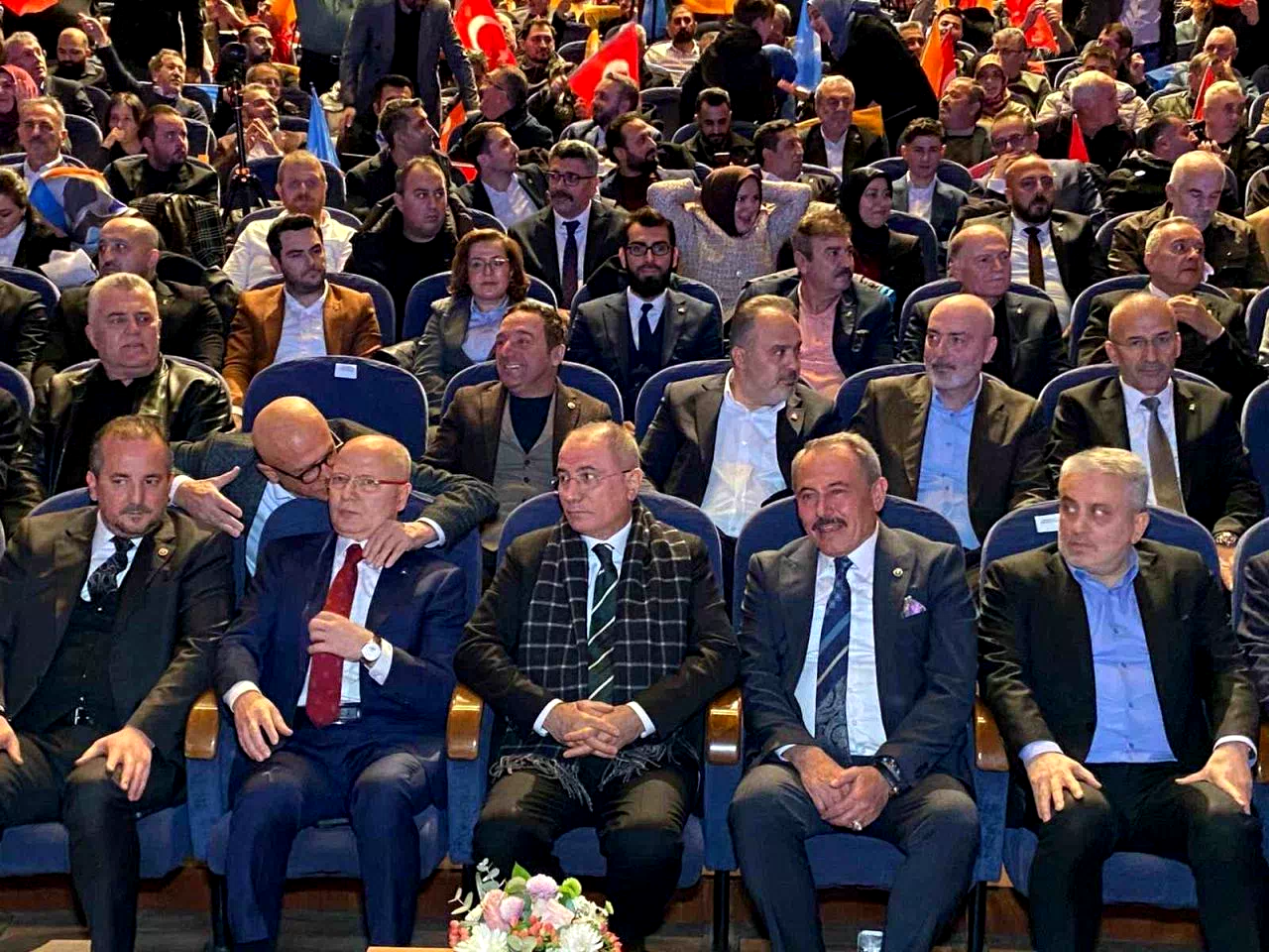 Ak Parti Bursa İl Başkanı Gürkan’dan CHP’li büyükşehire eleştiri