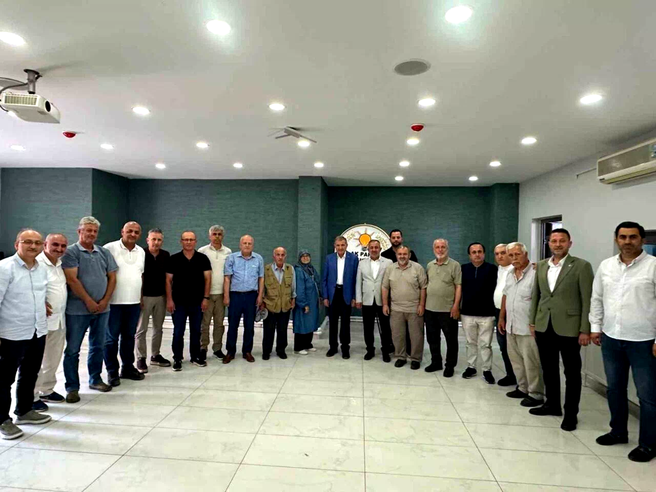 AK Parti’de vefa buluşması