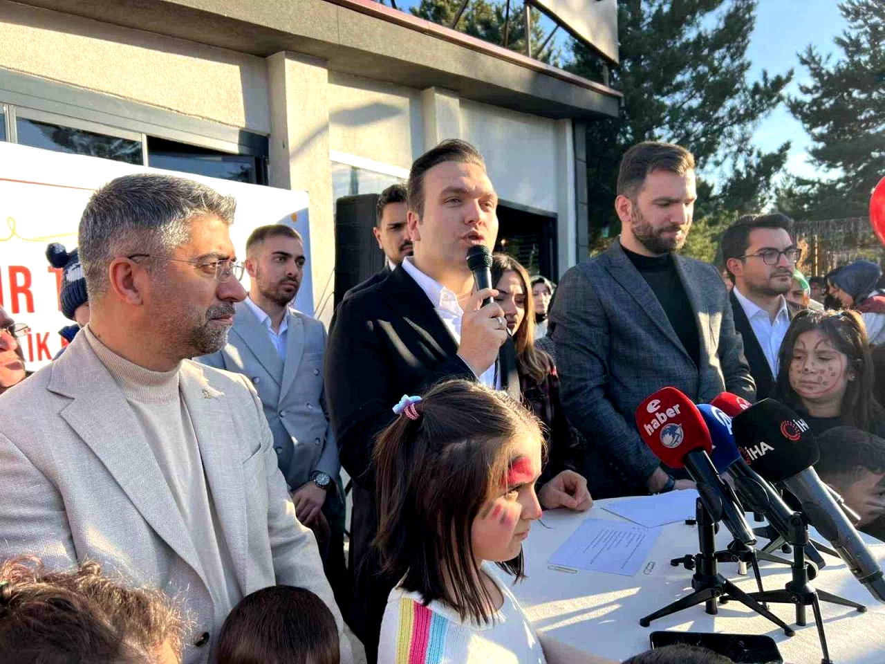 AK Parti Gençlik Kolları Genel Başkanı Yusuf İbiş: “Çocuklar için daha adil bir dünyayı hep birlikte inşa edeceğiz”