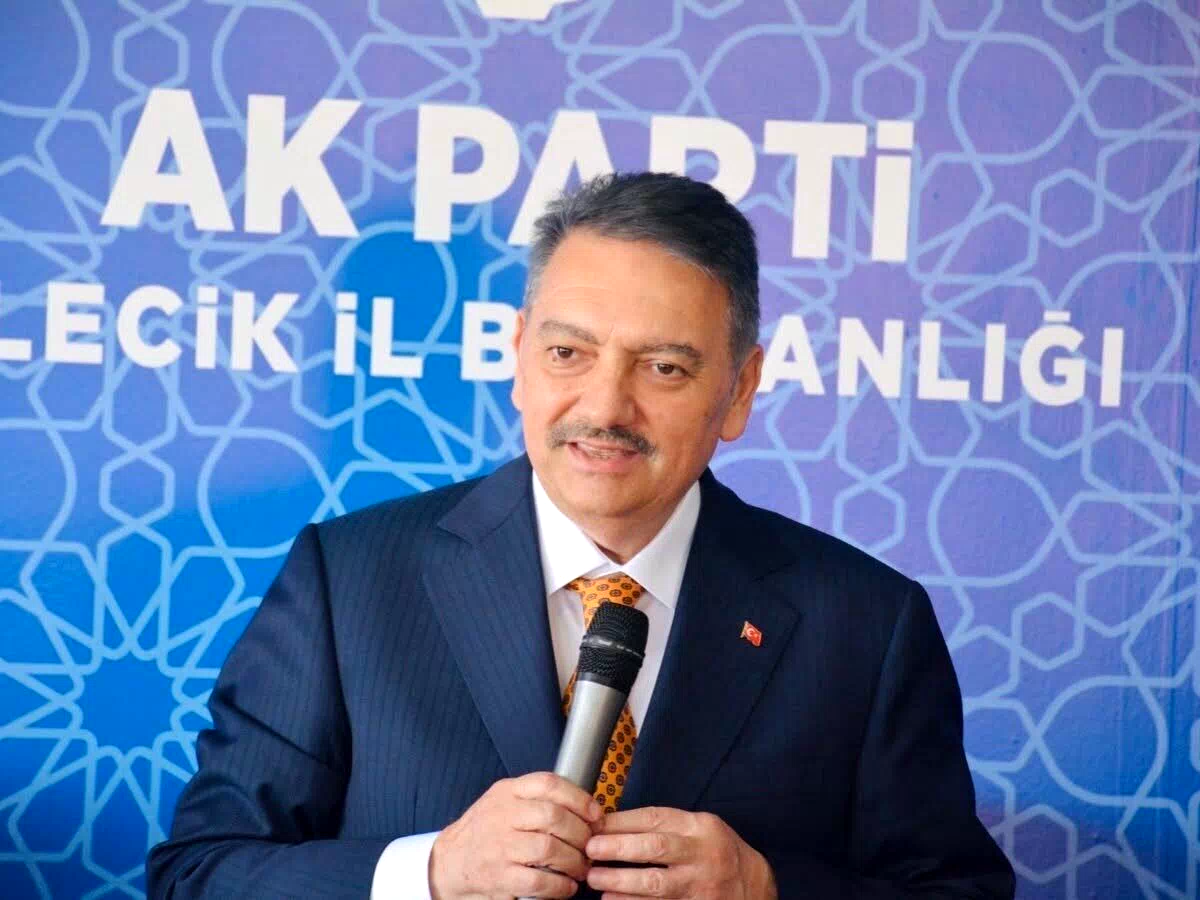 AK Parti Genel Başkan Yardımcısı Öğütken: “AK Parti’mizin bayrağını göklere çıkartmaya çalıştık”
