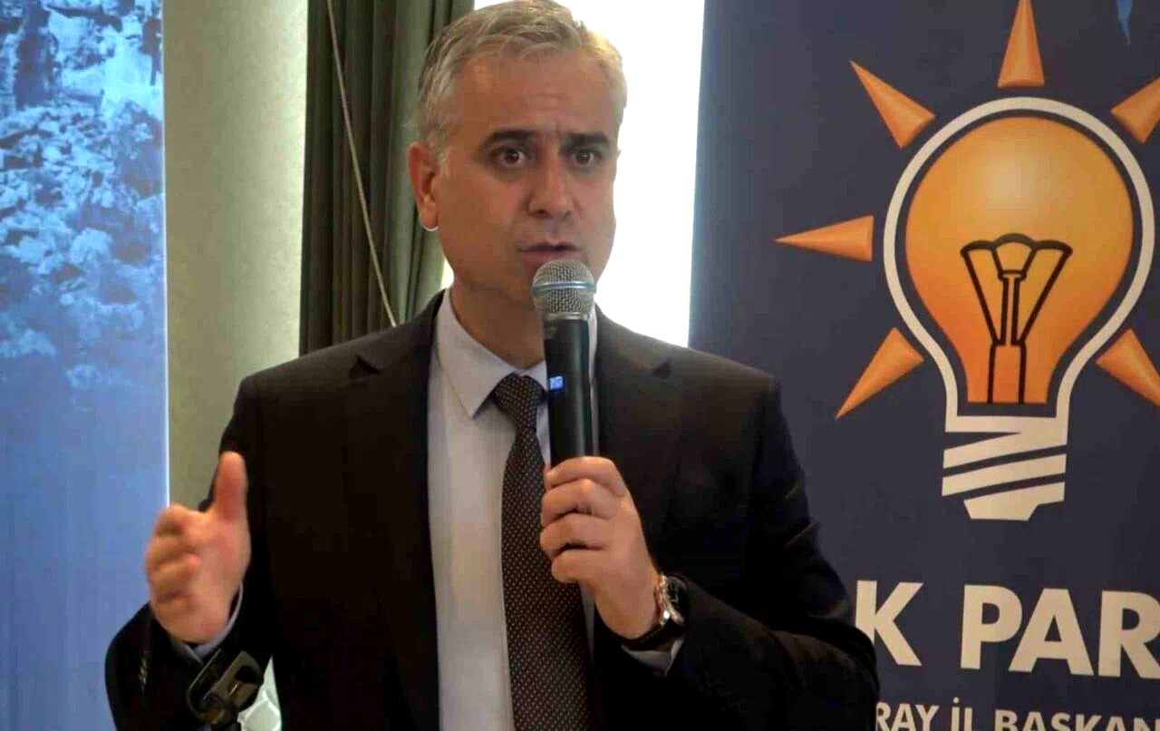 AK Parti Genel Başkan Yardımcısı Yalçın: “Pavyonda delege pazarlığı yapmışlar, onun kavgasını ediyorlar”