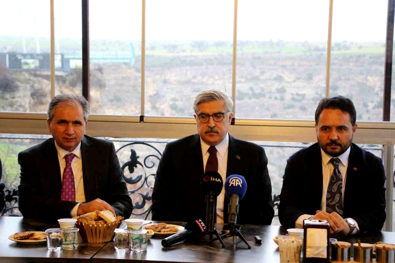 AK Parti Genel Başkan Yardımcısı Yayman: “Türkiye yüzyılında en önemli şehirlerden bir tanesi inşallah Uşak olacak”
