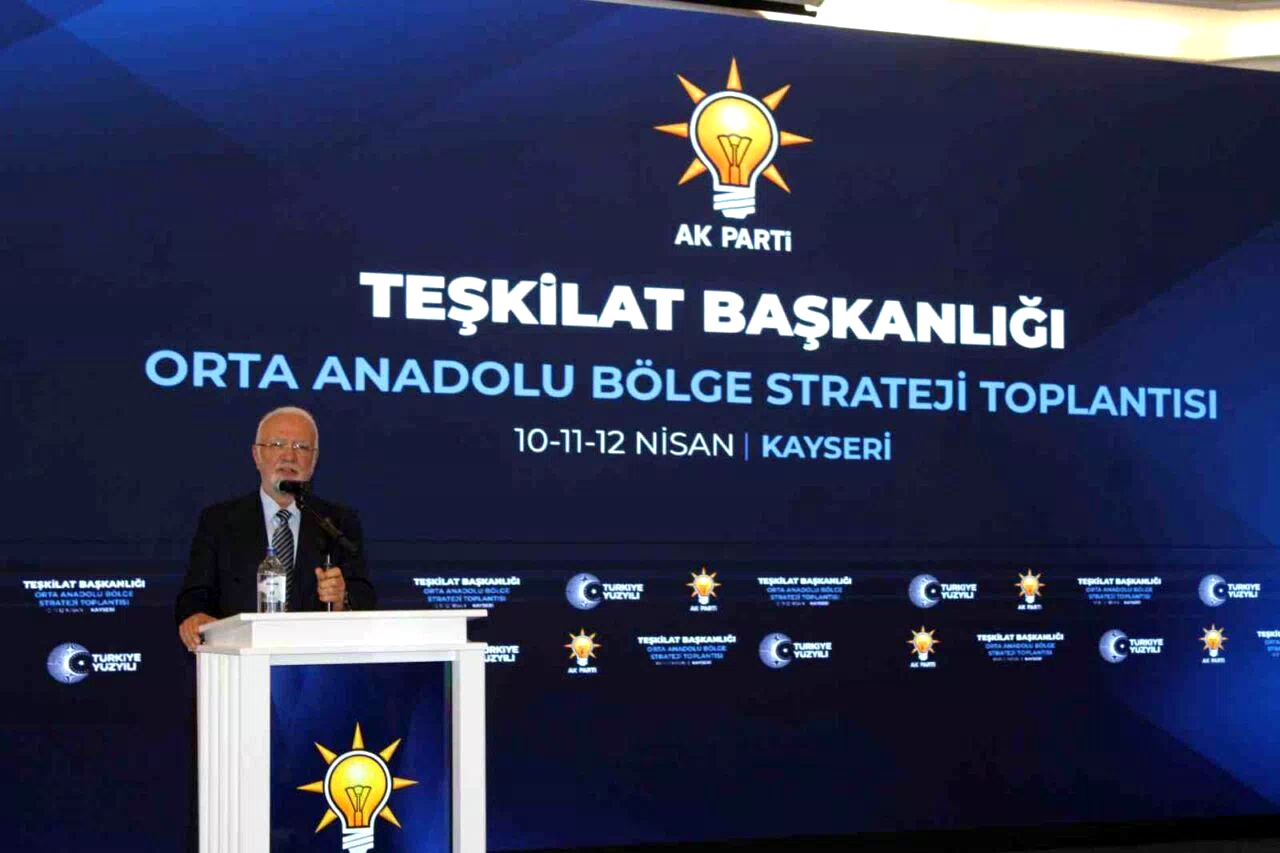 AK Parti Genel Başkanvekili Elitaş’tan ara seçim yorumu: “Özgür Bey’in zihni özgür değil”