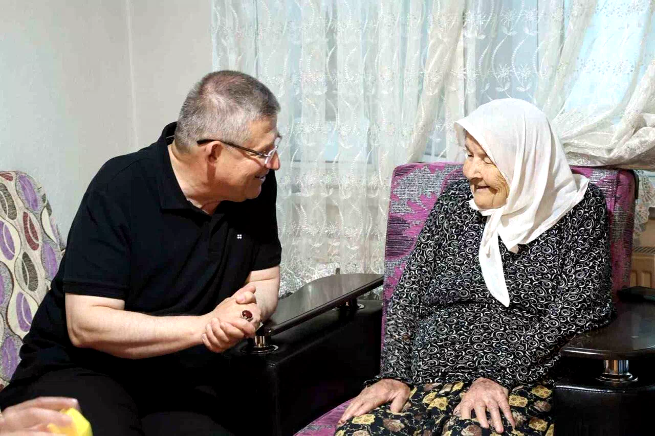 AK Parti İl Başkanı Subaşıoğlu, Muratdede sakinlerini evlerinde ziyaret etti