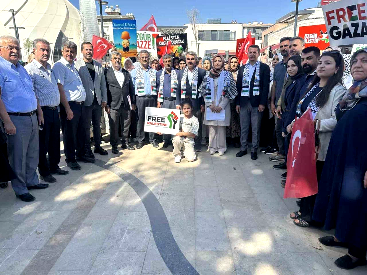 AK Parti Kadın Kolları’ndan Gazze’ye destek çağrısı