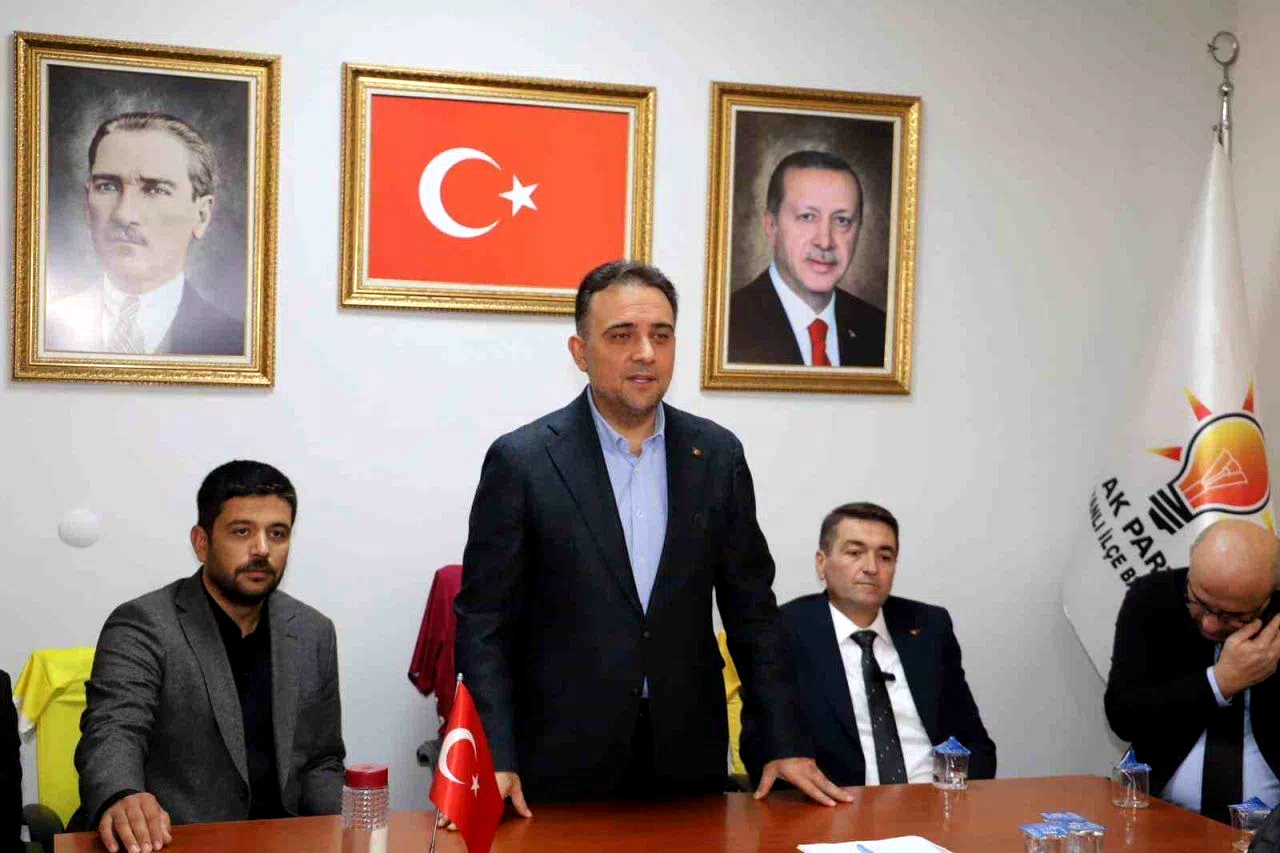 AK Parti’li Baybatur Saruhanlı’da Belen yolu ve yeni hastane hakkında konuştu
