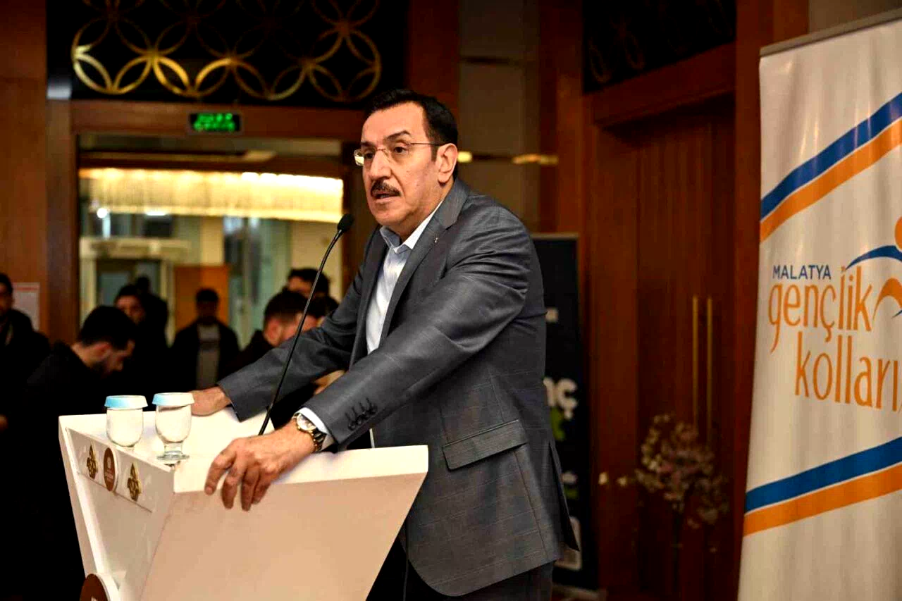 AK Parti Malatya Milletvekili Bülent Tüfenkci: “Muhalefet yapılmayan hizmetlerle övünmeye çalışıyor”
