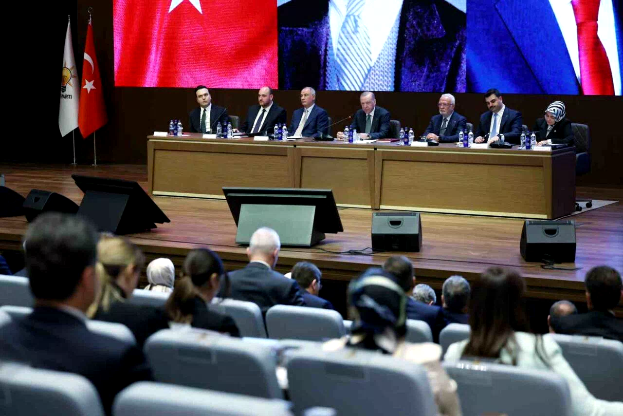 AK Parti MKYK toplantısı başladı