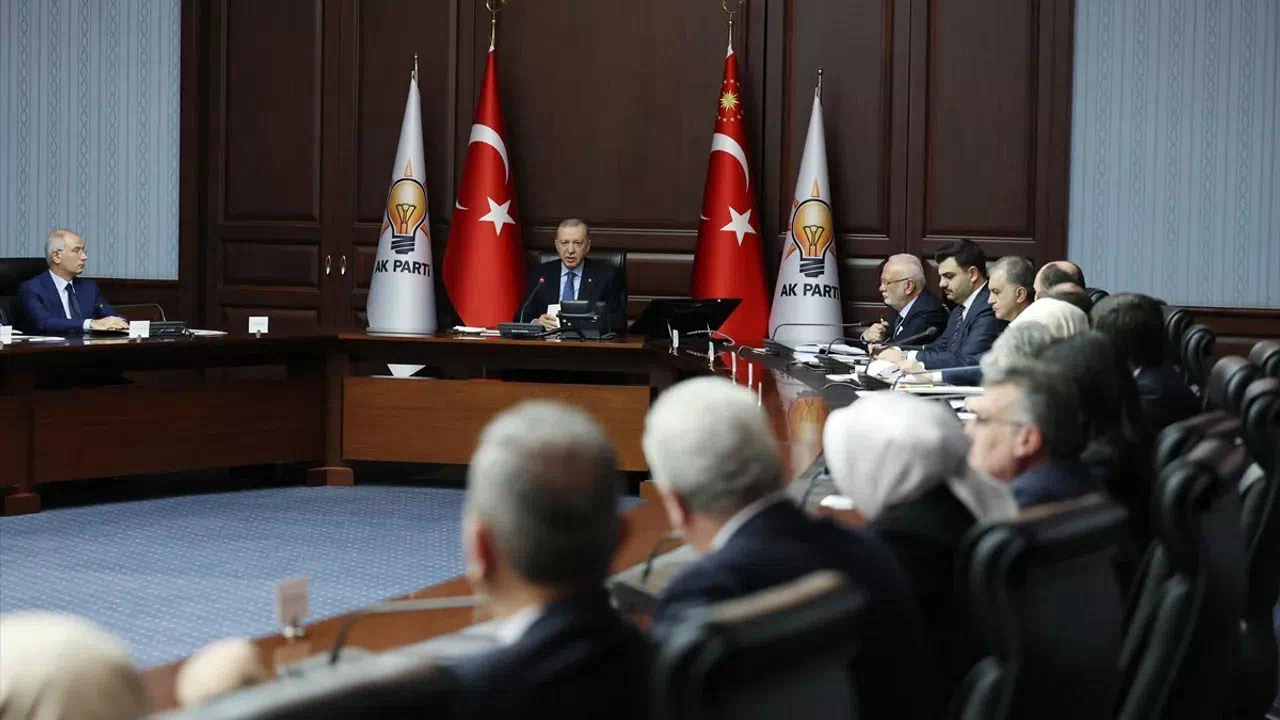 AK Parti MYK bugün toplanıyor!