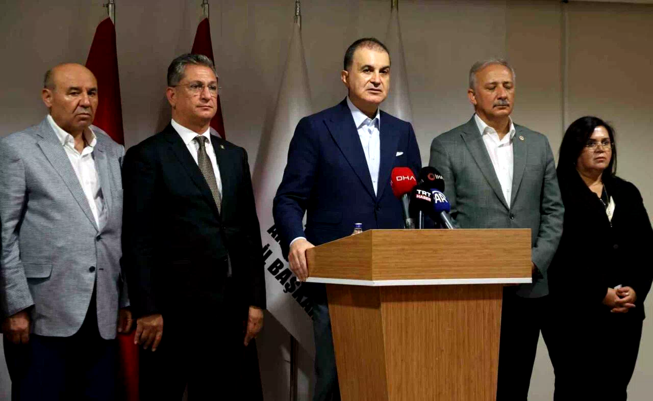 AK Parti Sözcüsü Çelik: “Özgür Özel’in Cumhurbaşkanımızı Filistin konusunda eleştirecek kapasitesi yoktur”