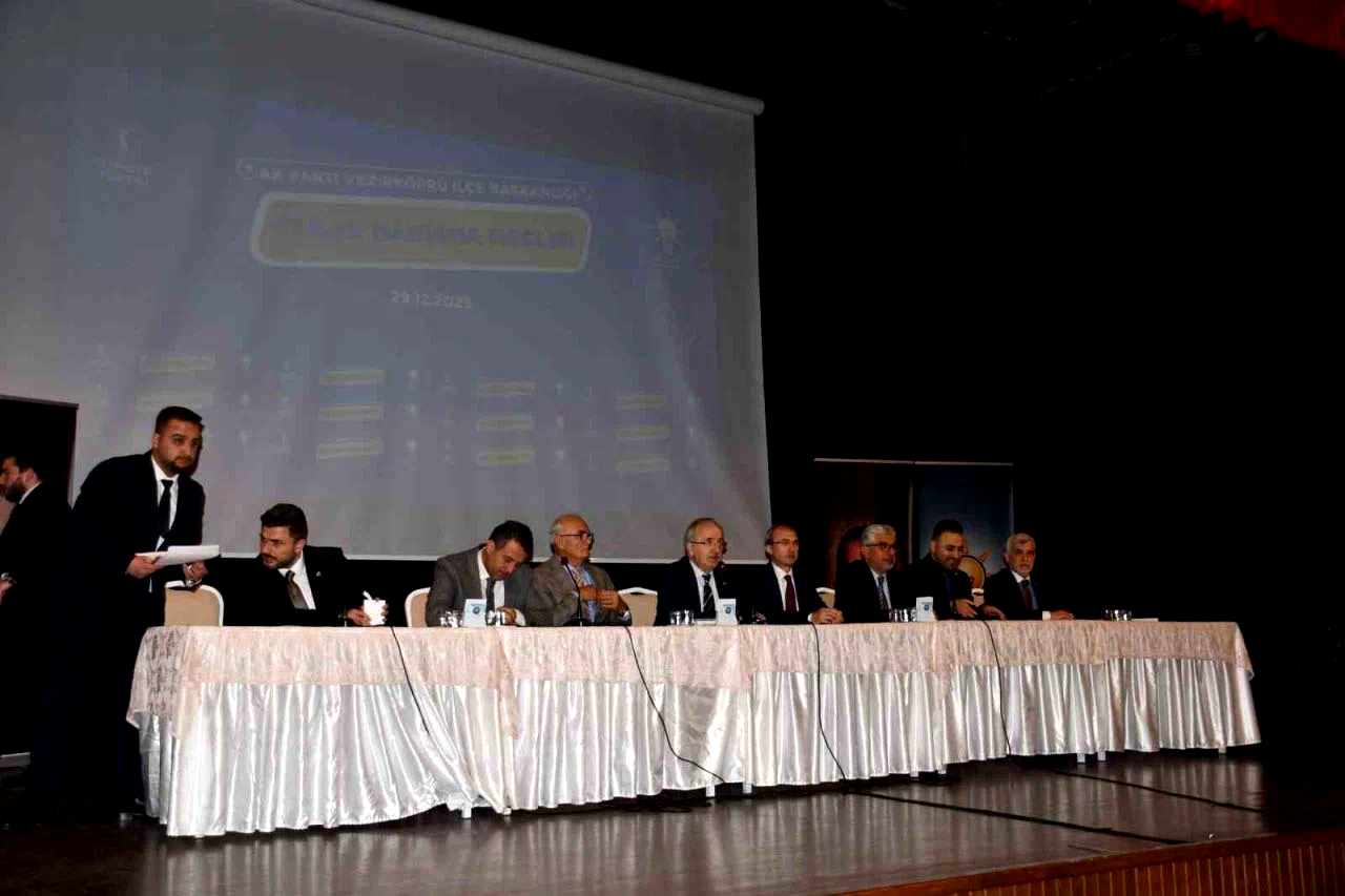 AK Parti Vezirköprü’de teşkilat buluşması