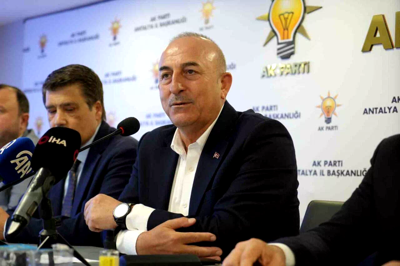 AK Partili Çavuşoğlu’ndan Büyükşehir’e çağrı: “Antalya’nın imajını bozmaya hakkınız yok”