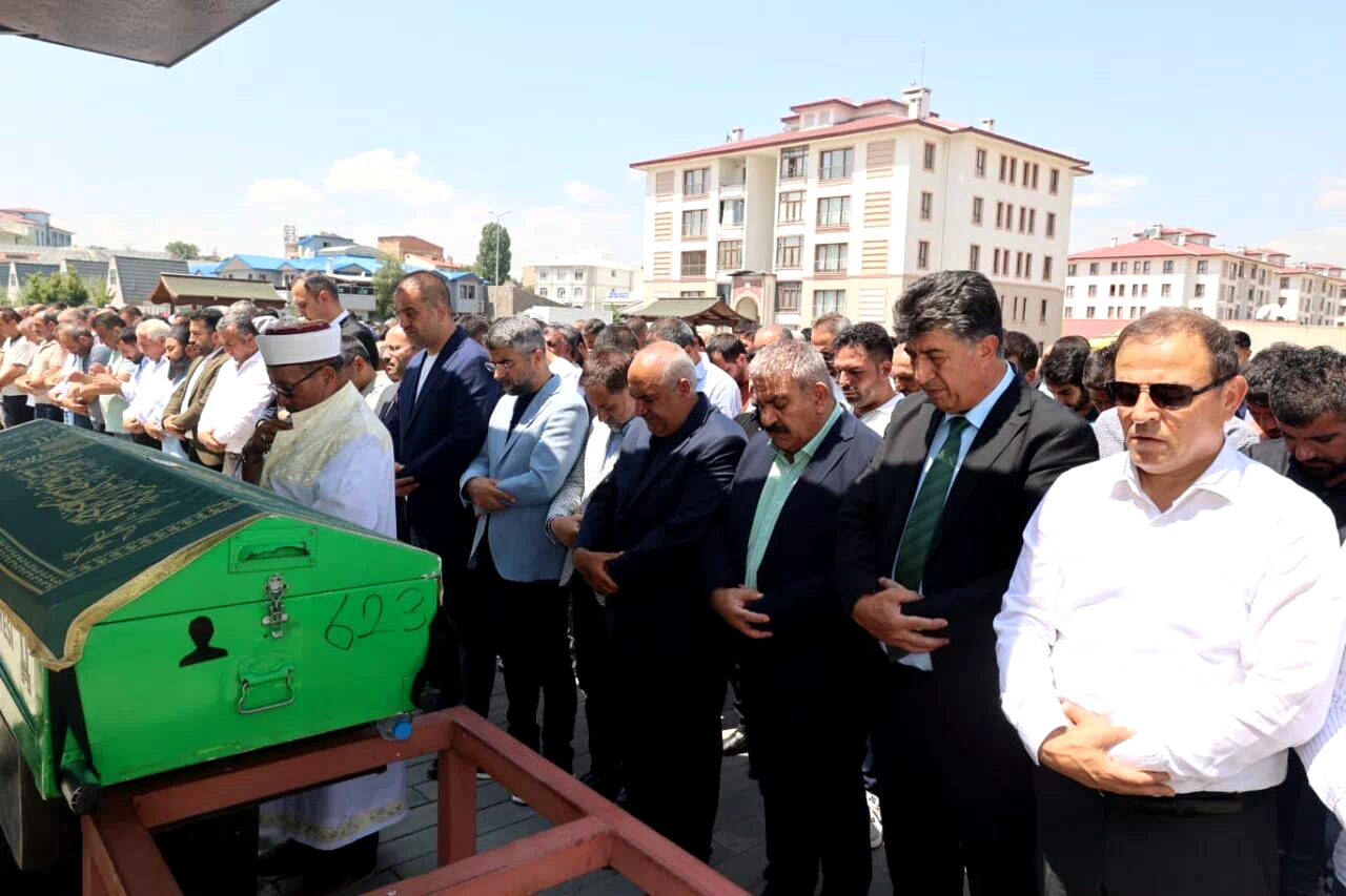 Akpunar’ın annesi toprağa verildi