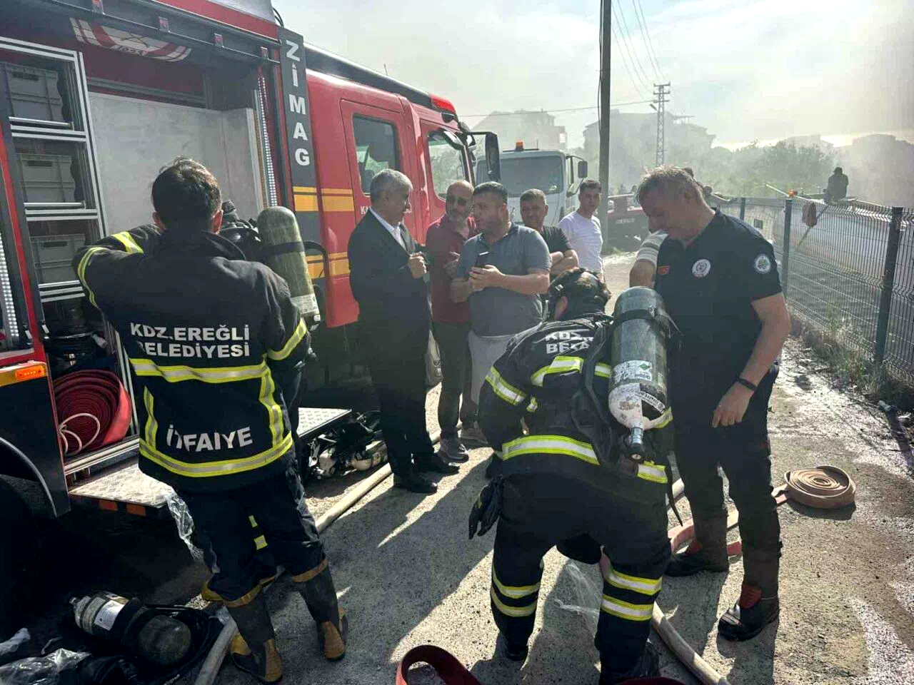 Alevler çatıyı sardı, korku dolu anlar yaşandı