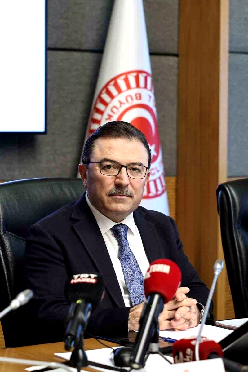 Altınok’tan kongresi binası açıklaması; “Milli hafızanın simgesi Erzurum Kongre Binası geleceğe emin adımlarla taşınıyor”
