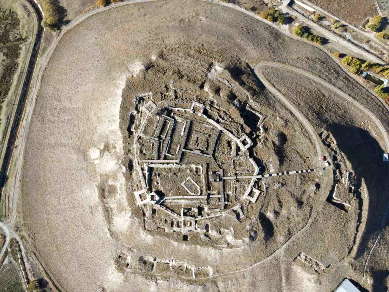 Altıntepe Kalesi geçmişin izlerini bugüne taşıyor