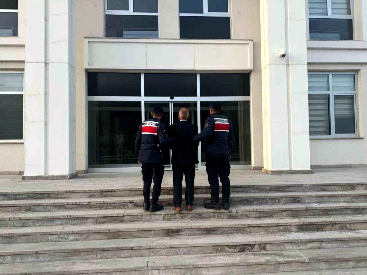 Amasya’da kasten öldürme suçundan aranan şahıs yakalandı