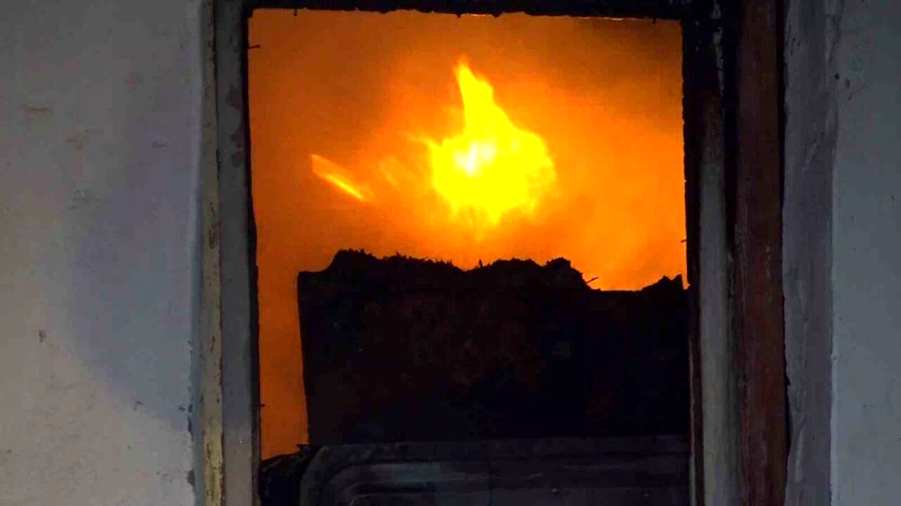 Amasya’da korkutan ev yangını