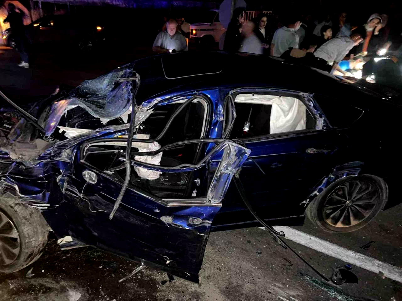 Amasya’da otomobil ile tır çarpıştı: 1’i ağır 5 yaralı