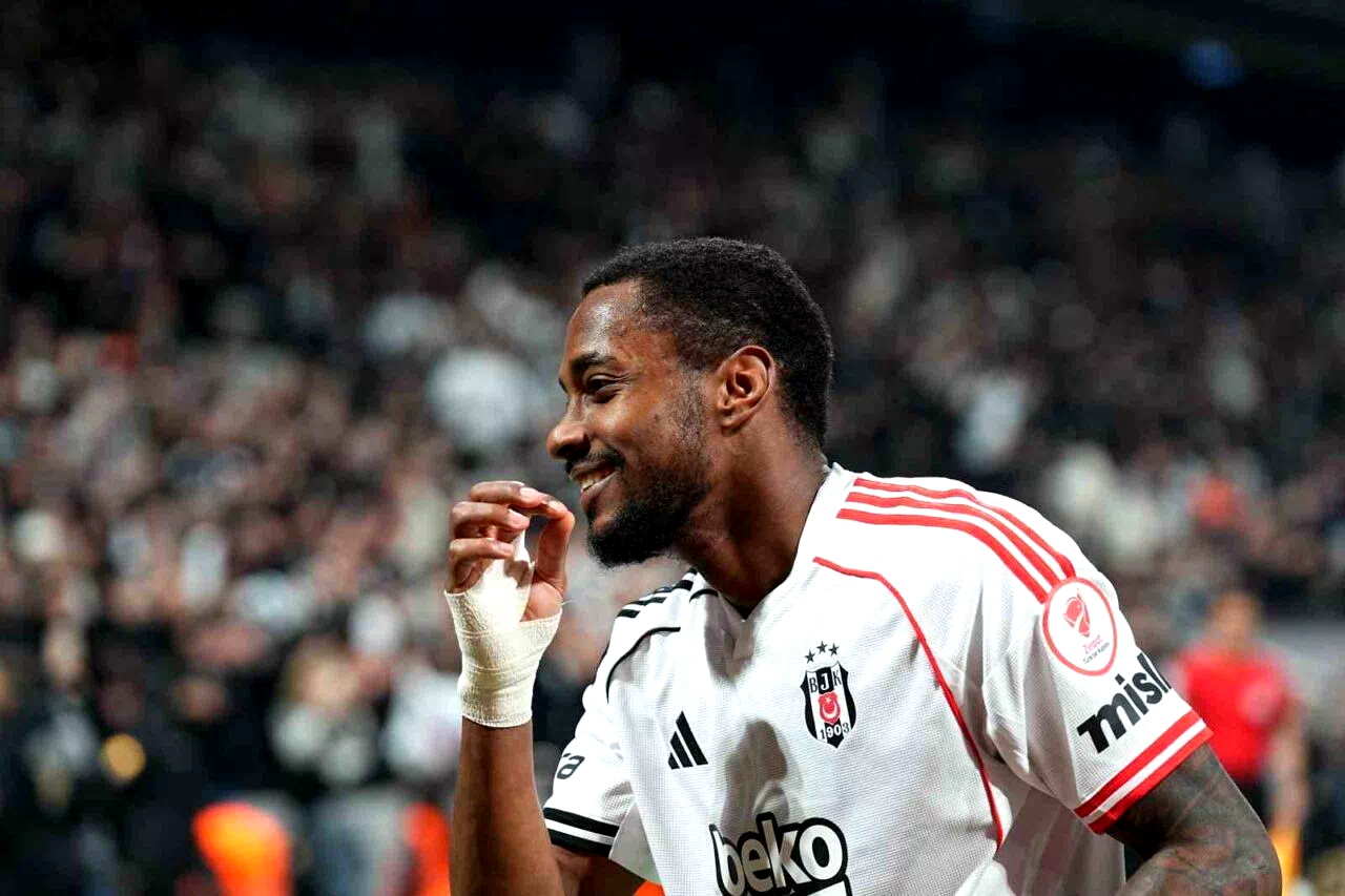 Amir Murillo ikinci golünü attı