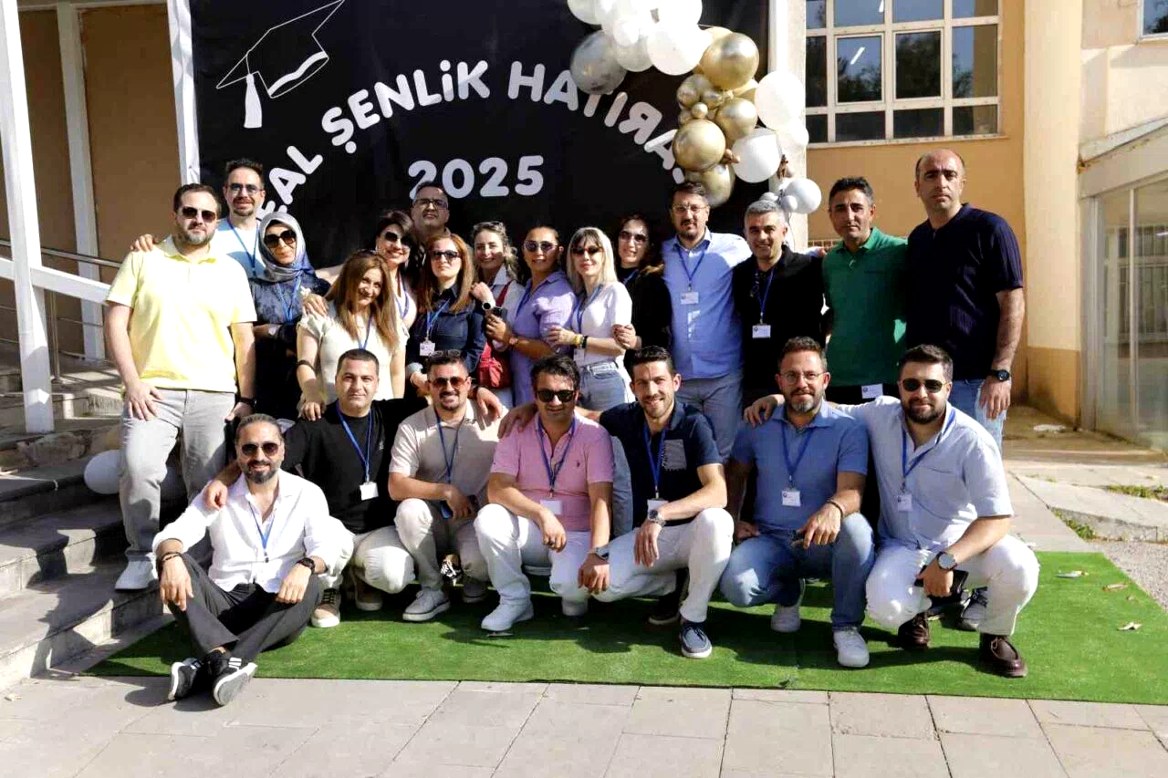 Anadolu Lisesi mezunları geleneksel mezun şenliğinde buluştu