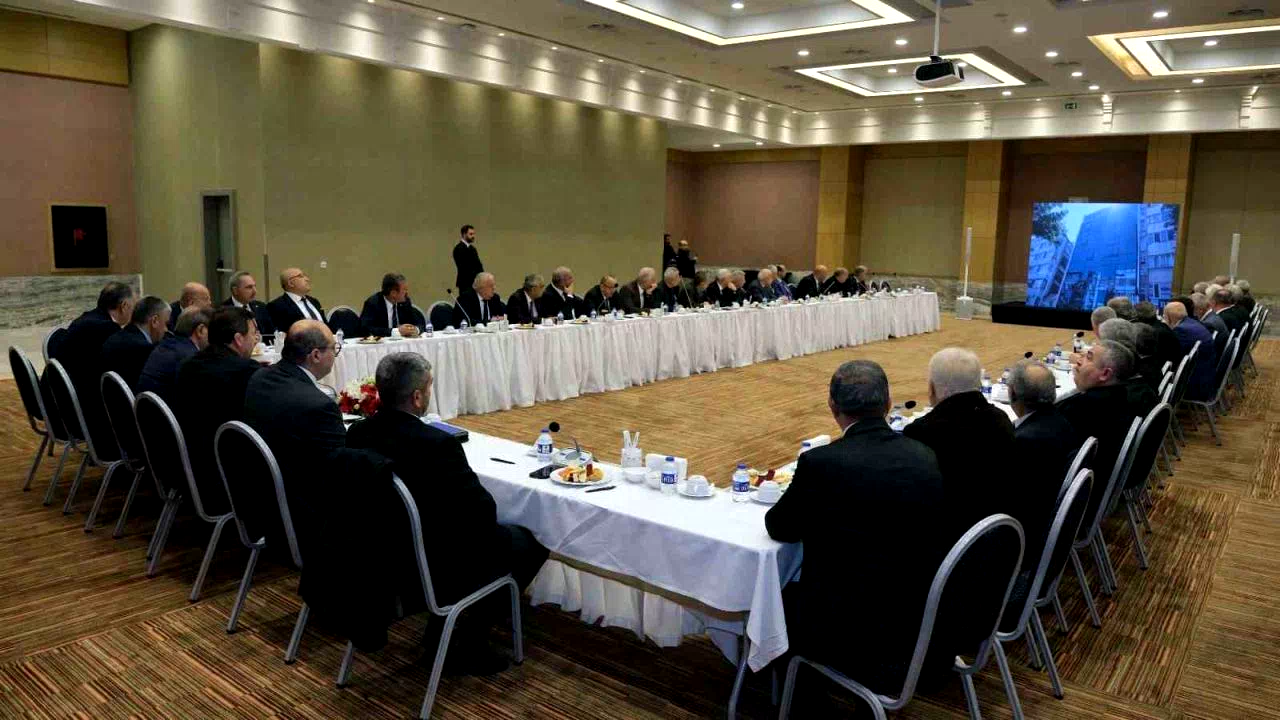 Ankara’da TŞOF Genel Başkanı Yiğiner öncülüğünde esnaf zirvesi