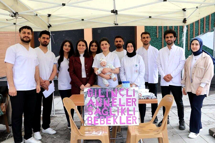 Anne ve anne adaylarına bebek sağlığı ve bakımı eğitimi