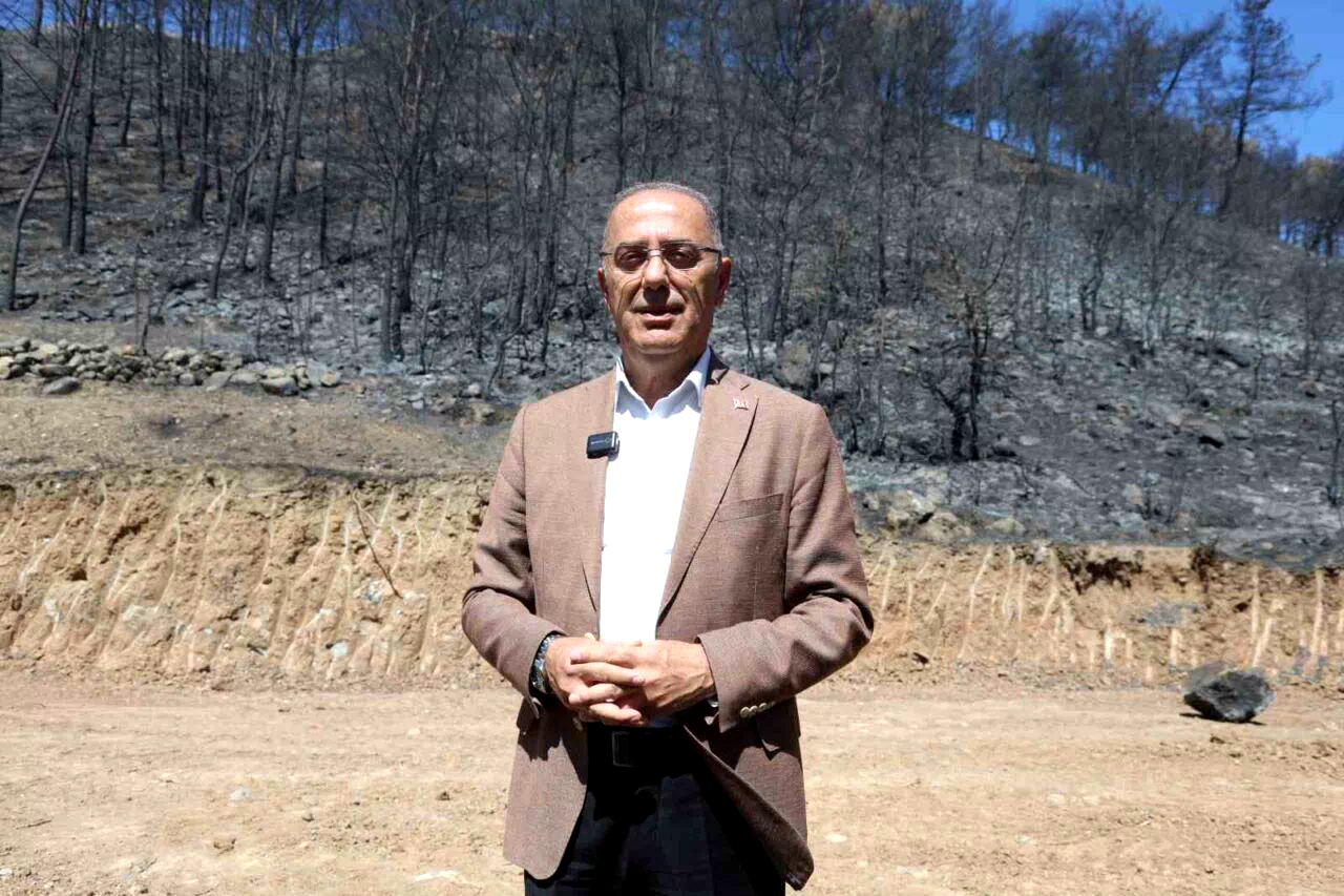 Antakya Belediyesi alevlerle mücadelede verdiği mücadeleyle takdir topladı