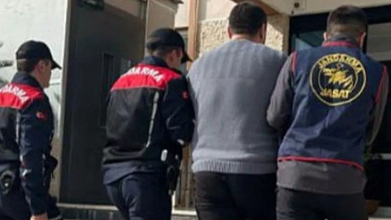 Antalya'da suç örgütü liderine JASAT operasyonu!