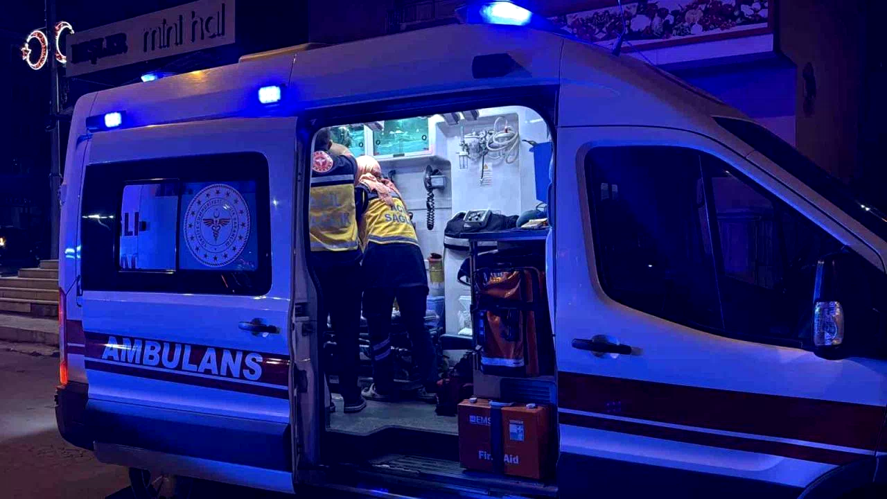Araç içerisinde meydana gelen patlamada 3 çocuk yaralandı