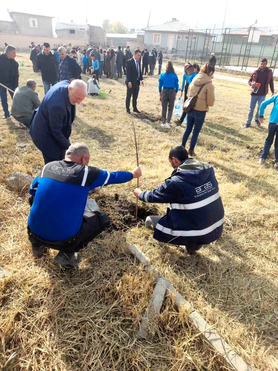 Aras EDAŞ, Milli Ağaçlandırma Günü’nde geleceğe nefes oldu